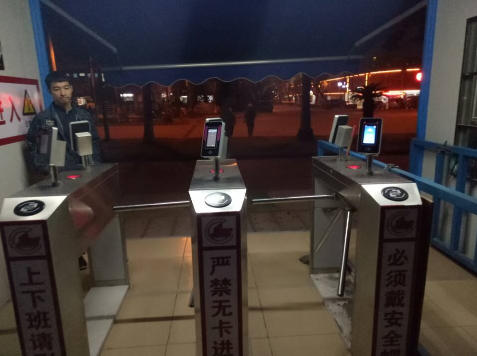人臉識別門禁工地應用