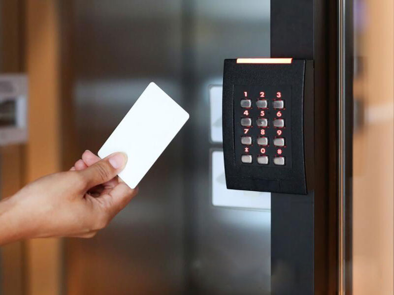 密碼、刷卡門禁的弊端 密碼、刷卡門禁的弊端