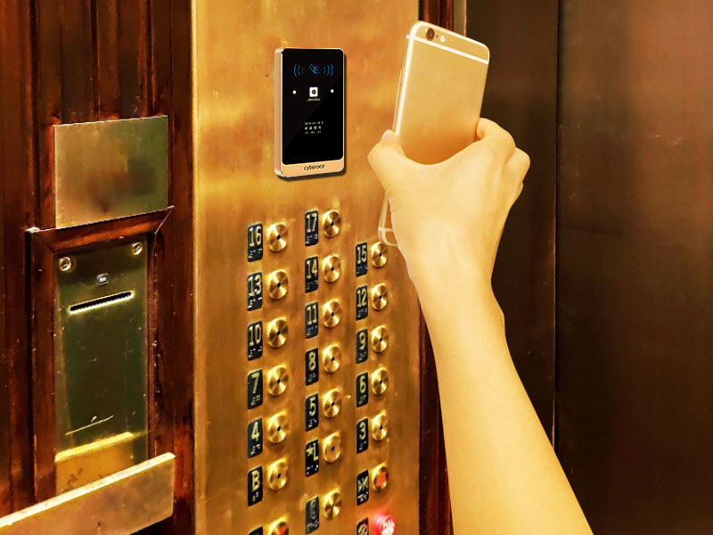 塞伯羅斯電梯聯動