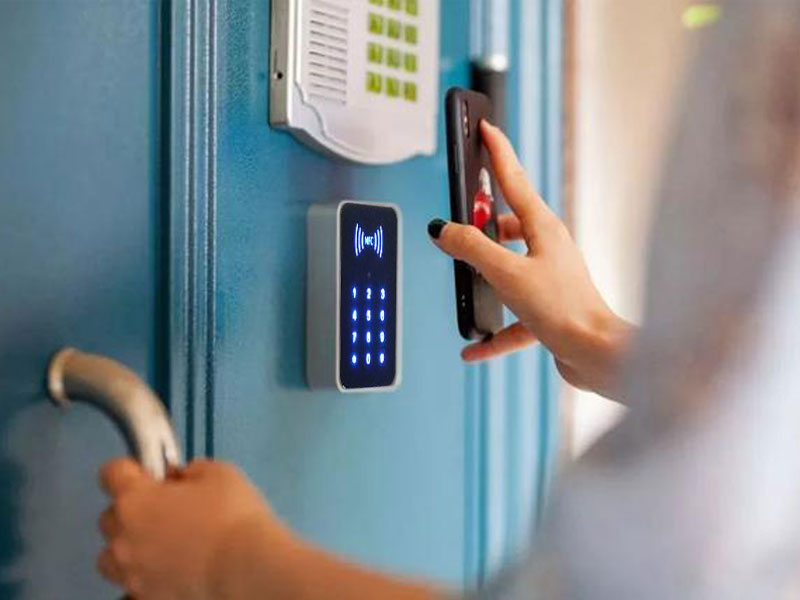 1637892716695021.jpg 為什么選擇二維碼門(mén)禁而不選人臉門(mén)禁800P.jpg